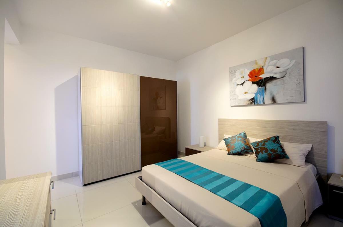 Crescent Court F Apartamento St. Paul's Bay Exterior foto